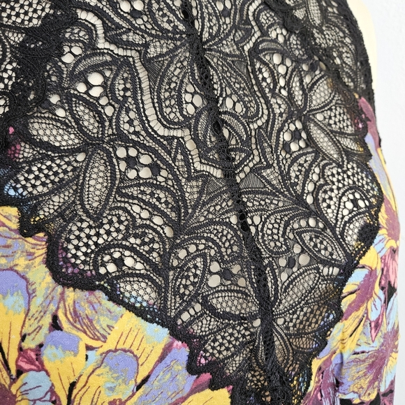 Free People Intimately lace detail dress. MEDIUM - Picture 9 of 9